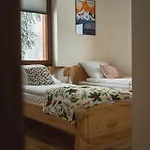 Apartment Na Soszowie: Scenic Retreat With Hot Tub & Sauna, Near Slopes *