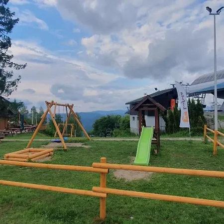 Apartment Na Soszowie: Scenic Retreat With Hot Tub & Sauna, Near Slopes