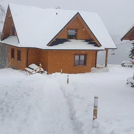 Apartment Na Soszowie: Scenic Retreat With Hot Tub & Sauna, Near Slopes