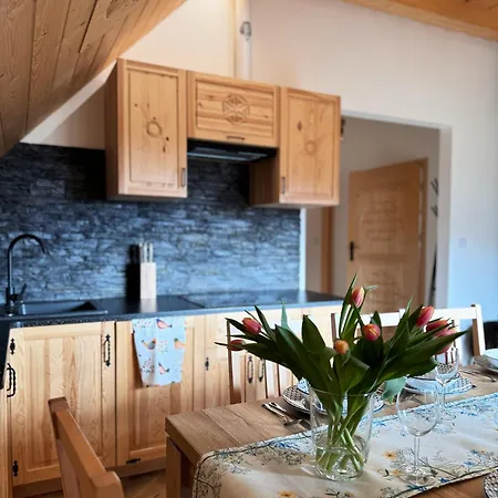 Apartment Na Soszowie: Scenic Retreat With Hot Tub & Sauna, Near Slopes Wisla