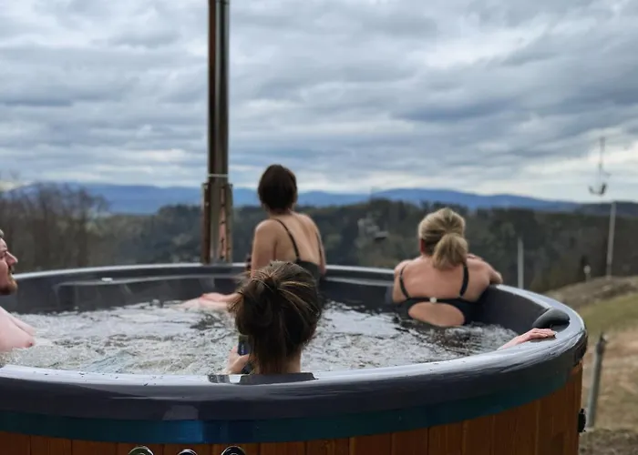 Appartement Na Soszowie, - Widokowe Miejsce Z Balia & Prywatna Sauna, Obok Stoku Narciarskiego I Bike Parku, Dla Max 16 Osob Wisła